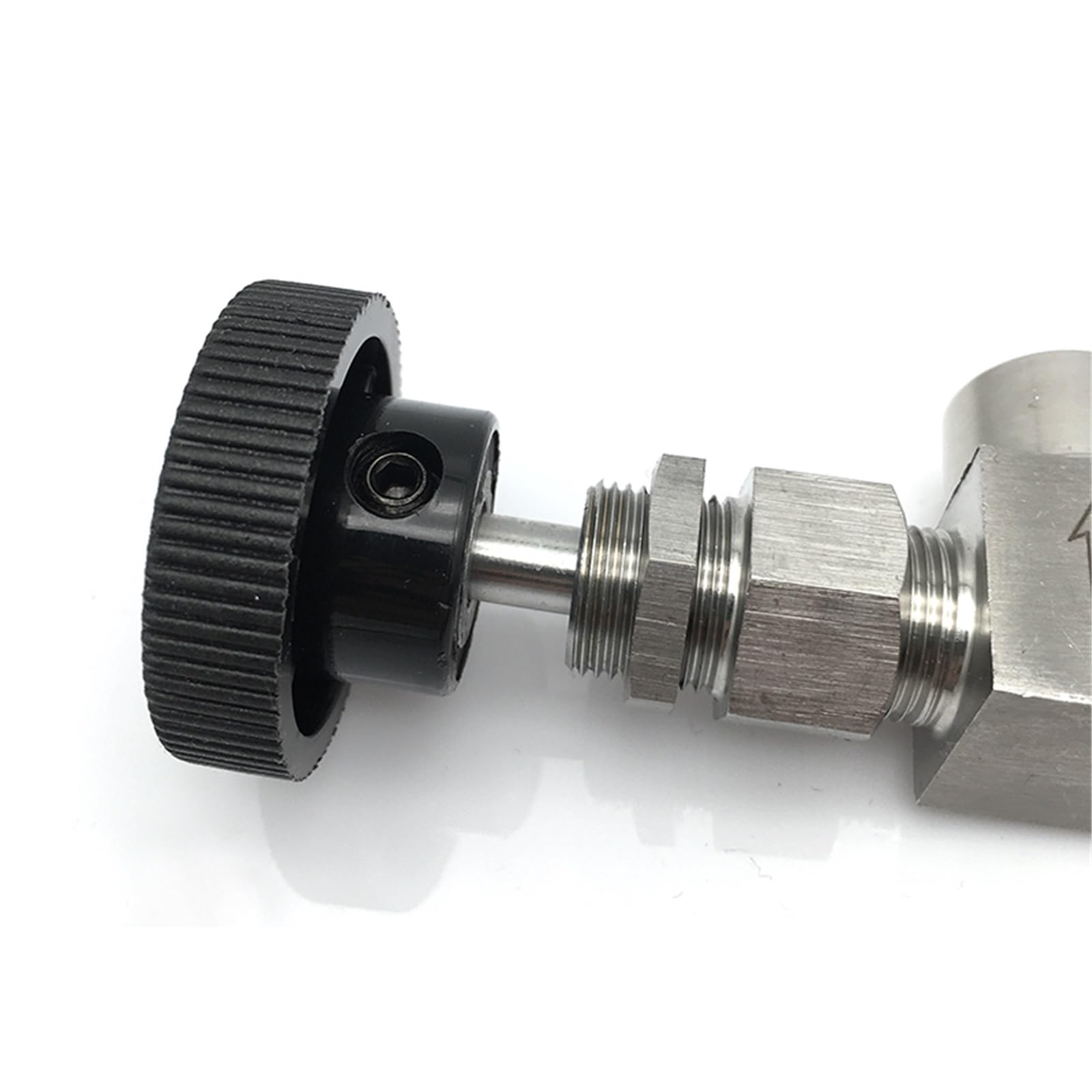 1/8" 1/4" 3/8" 1/2" Kolanko męskie żeńskie 90 stopni Kolanko zaworu iglicowego ze stali nierdzewnej 304 Kontrola przepływu wody, gazu, oleju(3/8"Male)