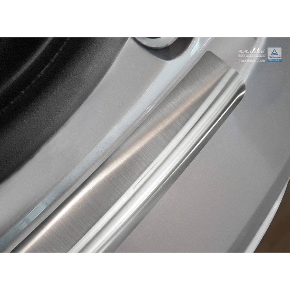Avisa 2/51003 czarne lusterko ze stali nierdzewnej ochraniacz na tylny zderzak pasuje do Skoda Octavia III Kombi Facelift 2017-2019 'Ribs', chrom