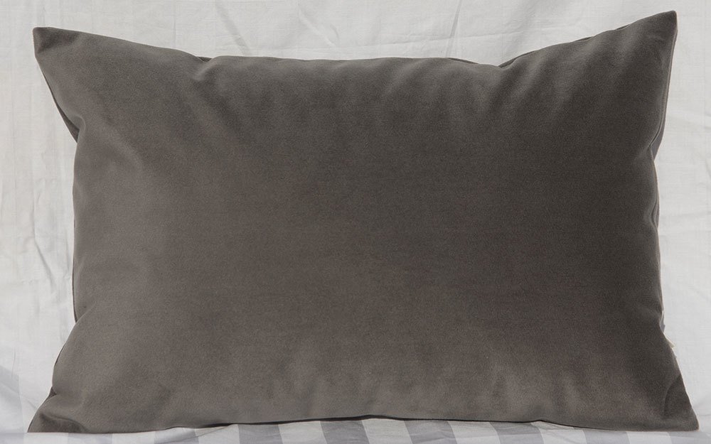 TangDepot 2-Pack Super Soft Velvet Pillow Covers, 20x20 Grass Green — view 124