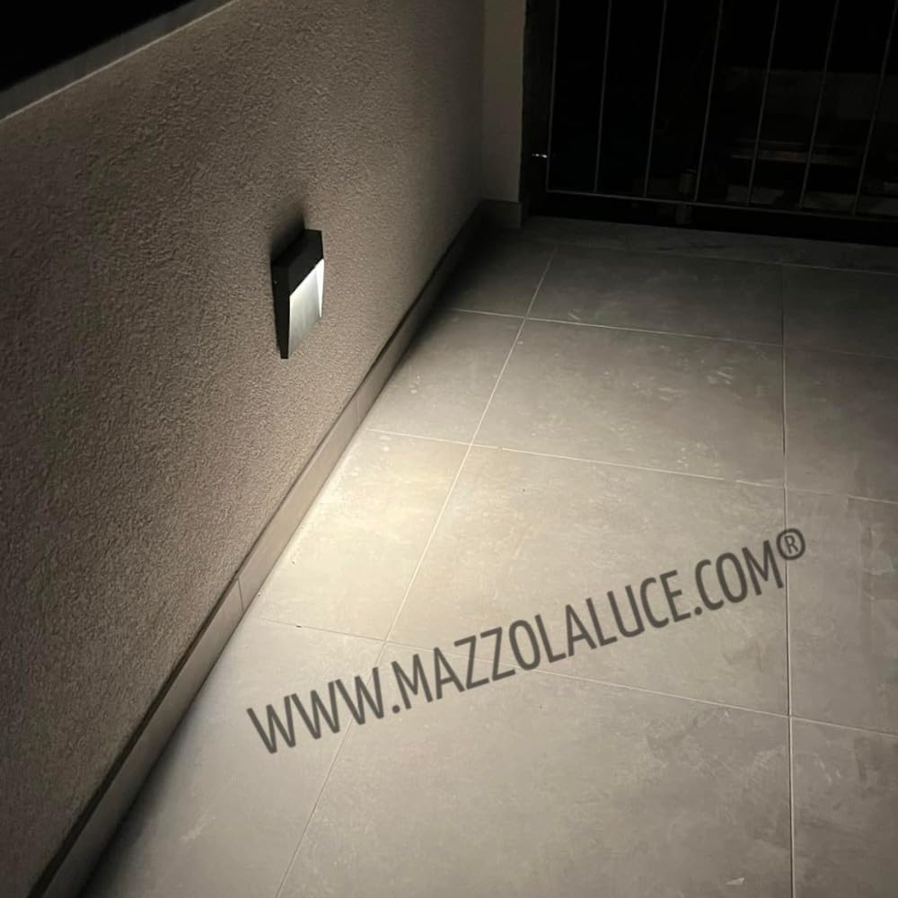 MAZZOLA LUCE Segnapasso da parete led per esterno giardino 6w 4000k grigio scuro antracite quadrato senza incasso 220V Garanzia 5 Anni