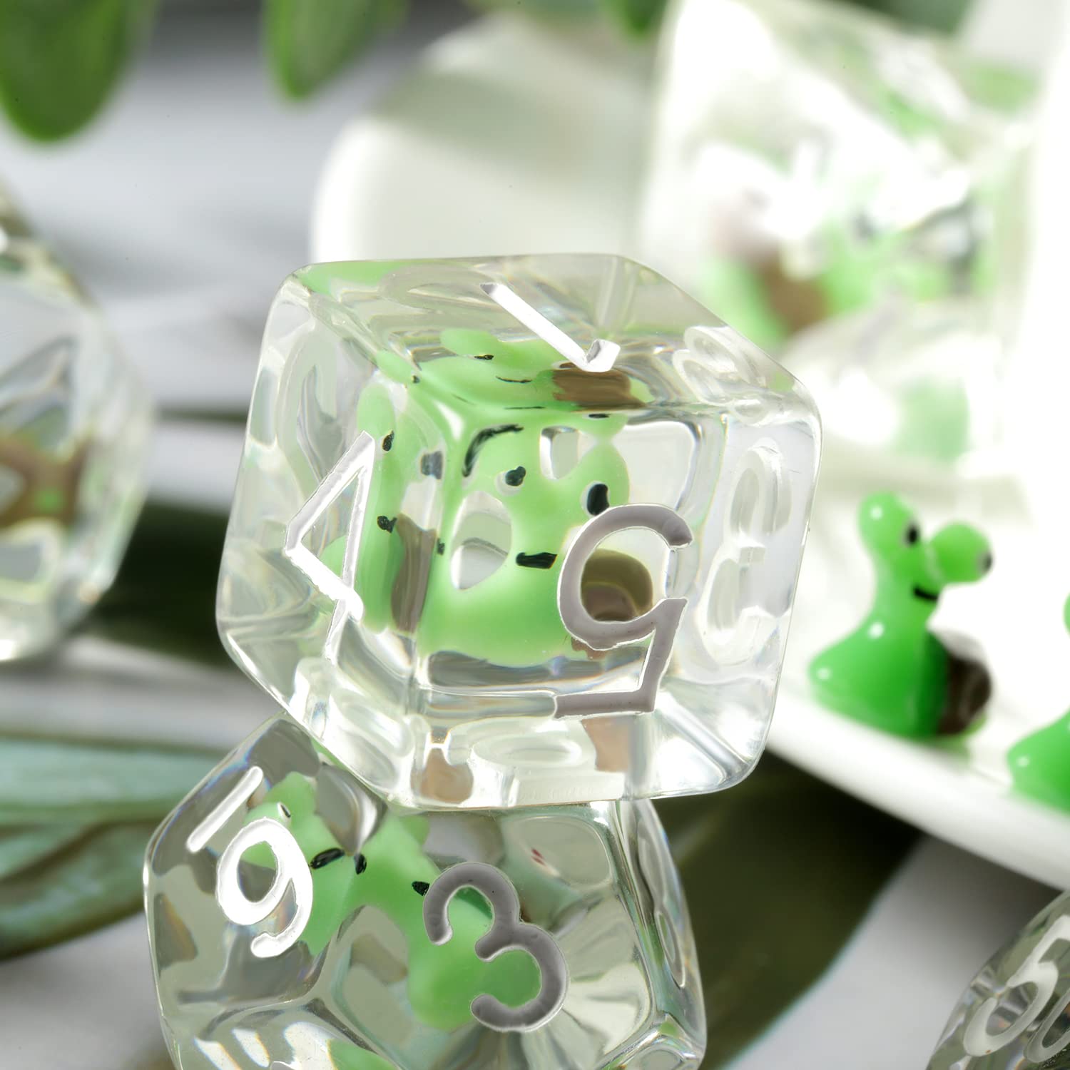 Snail Dice Set DND, DNDND Resin 7 D&D Würfel mit Samtbeutel für Dungeons and Dragons D&D Rolling Games und Tabletop Games (grüne Schnecke)