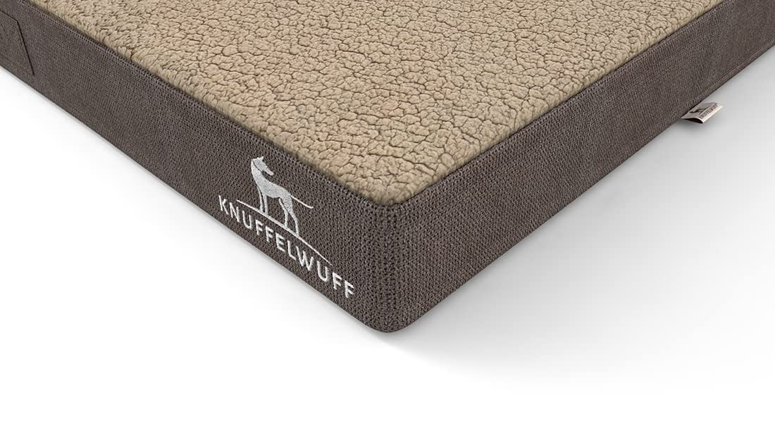Knuffelwuff Ellenie - Alfombrilla ortopédica para perros (79 x 60 cm, material de peluche y terciopelo, base antideslizante, fácil de limpiar, para perros grandes, medianos y pequeños)