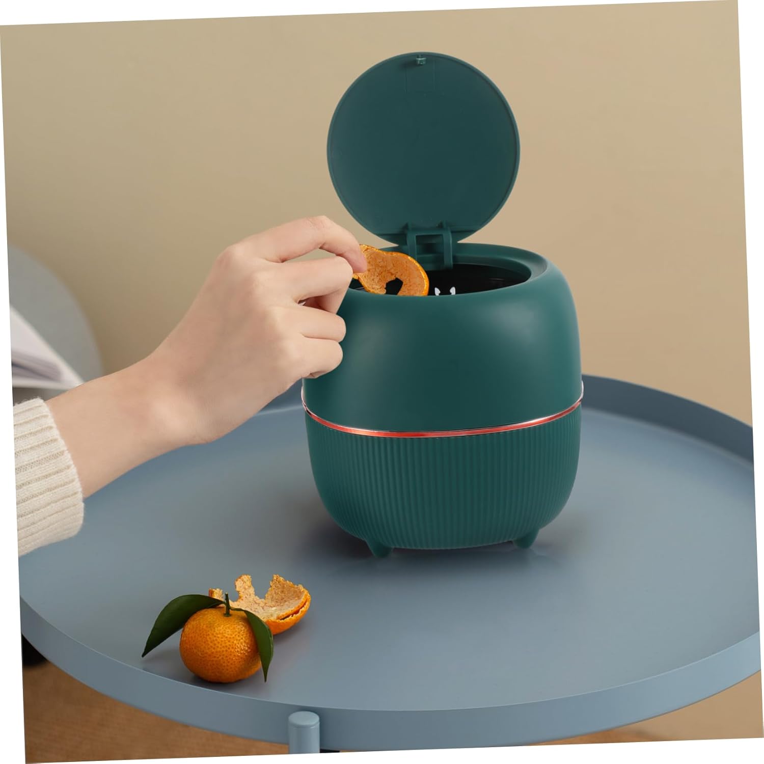 SOLUSTRE Creative Desktop Trash Can with Lid Multi Functional Storage Bin for Waste for Office Bathroom and Tabletop Organization Peacock