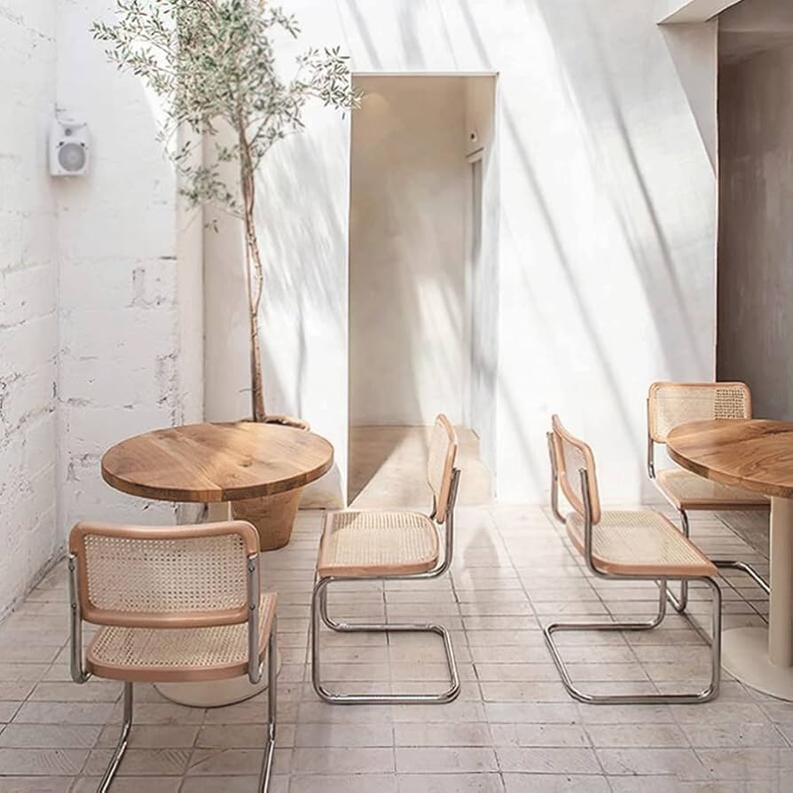 ダイニングチェア　無垢材背もたれ付き Amazon｜無垢材のダイニングチェア、背もたれが湾曲した