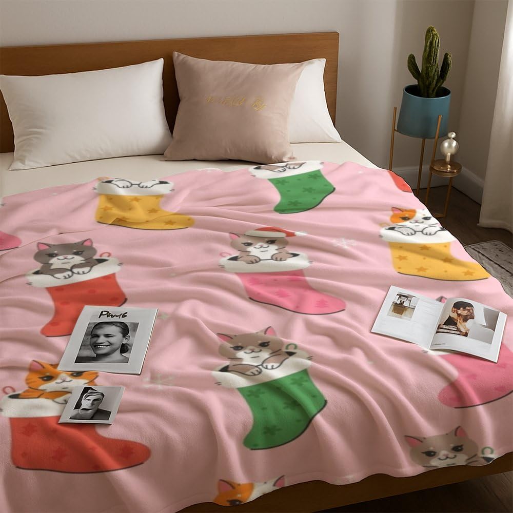 Fleece Throw Blanket Super Soft Full Size Lightweight Plush Blanket Christmas Stockings Cats Pink Comfy Warm Holiday Boho Blankets Western Room Decor Throws for Couch Sofa Bed Chair 60"X80"