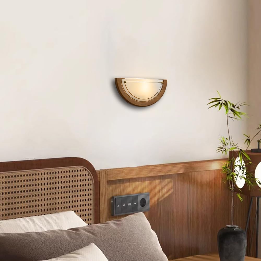 Applique da parete semicircolare in legno e vetro, stile industriale nordico, con sorgente luminosa G9, ideale per soggiorno, corridoio e comodino.