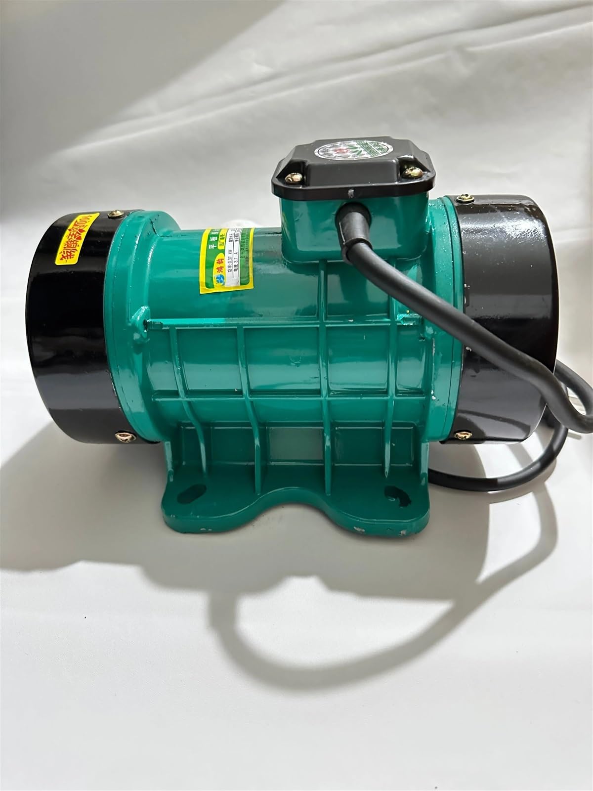 0,55 KW Angebauter Plattenrüttler Einphasiger Zementbeton-Vibrationsmotor ohne Grundplatte