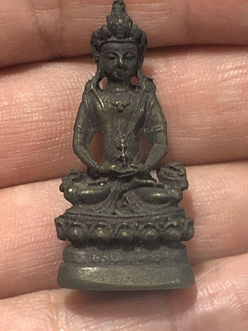 珍品◼️蔵から謎の優しそうな坐禅を組んだ金属製の神様の仏像が出て来