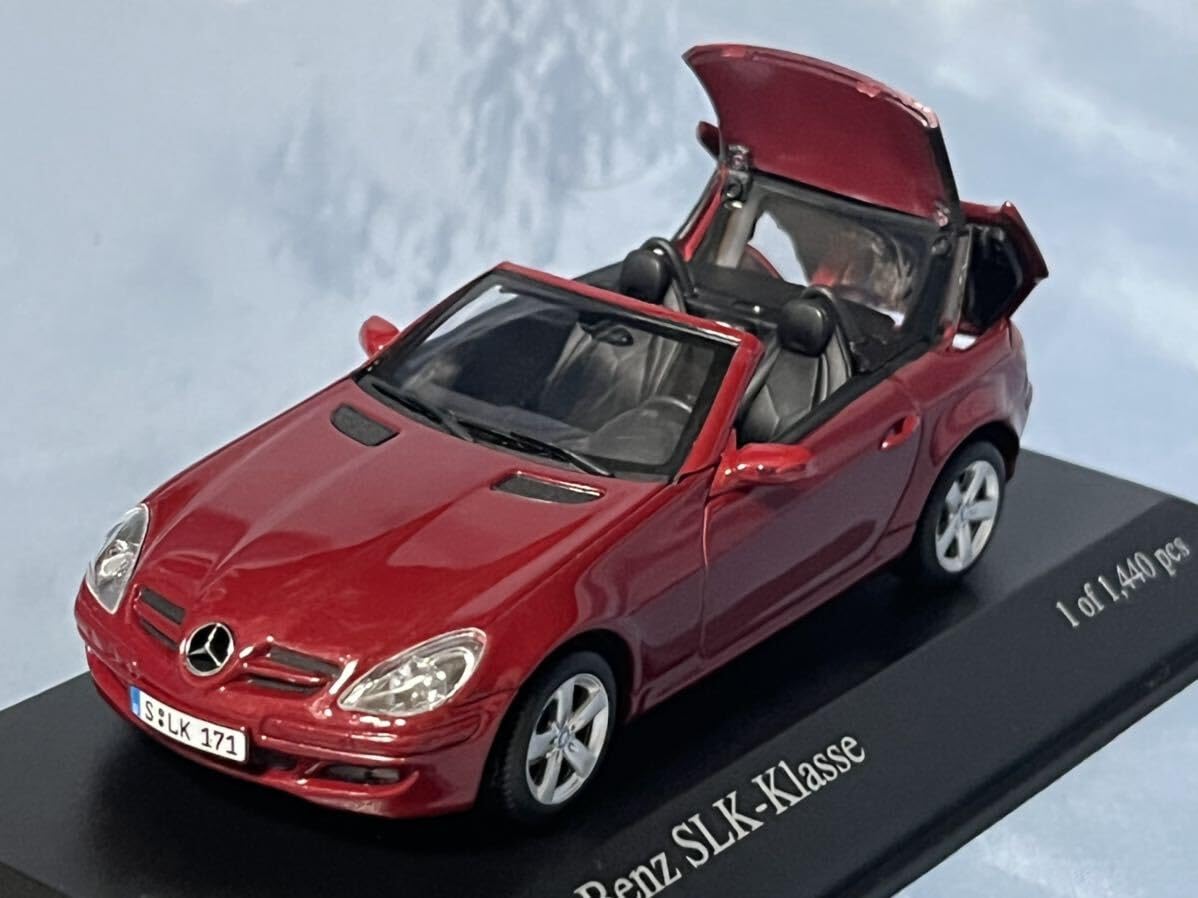 Amazon | ミニチャンプス製メルセデスベンツ SLK 2004年 1/43