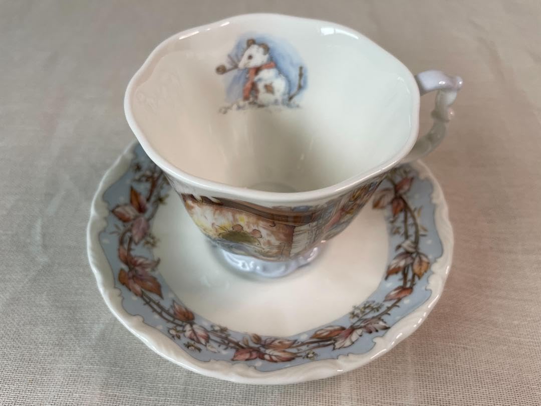 ロイヤルドルトン ブランブリーヘッジ ミニチュア　カップ　ソーサー　プレート ▽美品▽ロイヤルドルトンブランブリーヘッジトリオ2客ミニチュア夏冬