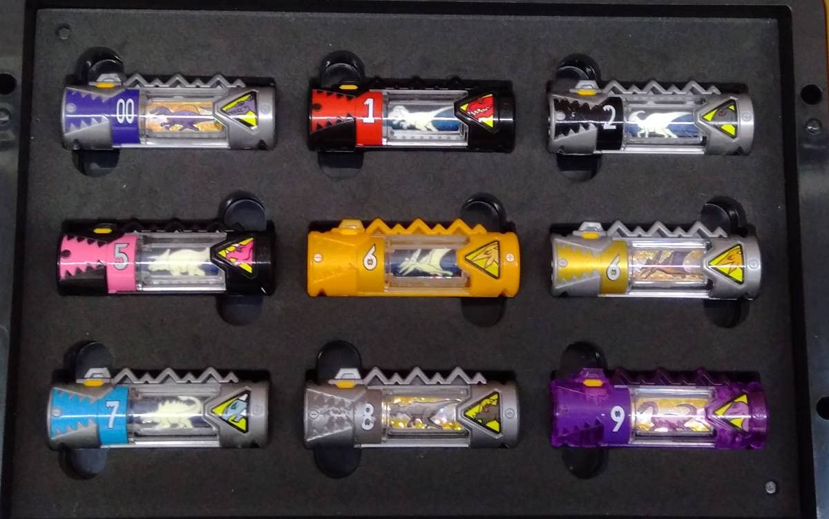 Amazon.co.jp: キョウリョウジャー 「獣電池ケース」+獣電池18個セット