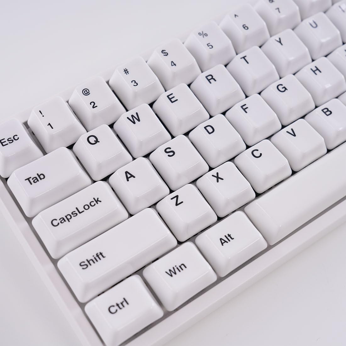 Ceramic Keycap Set for 61/67/68 ANSI Keyboards 96 Keys (White with Black)