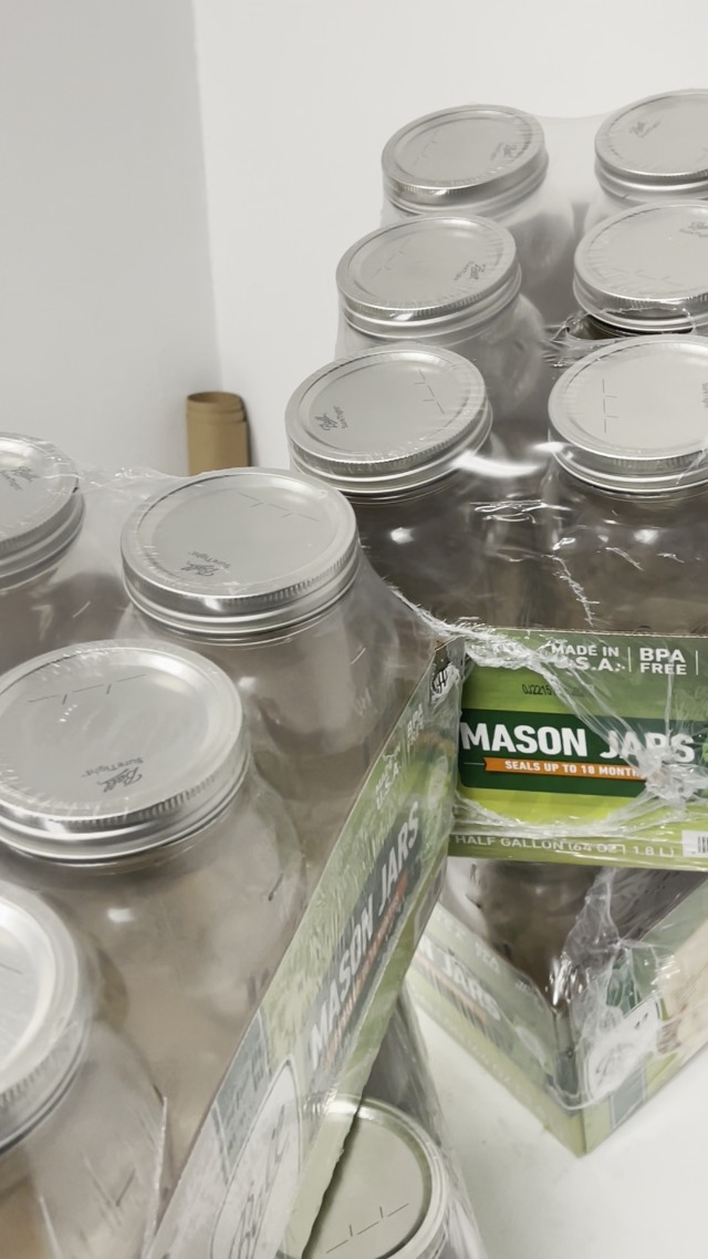 Image of Ball 64 ounce Jar, Wide Mouth, Set of 12
