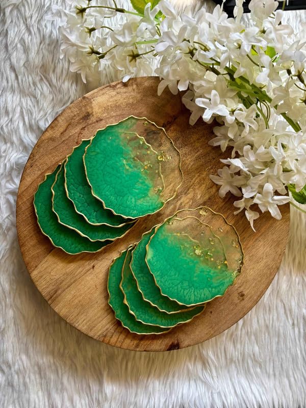 Artlia Handcrafted Geode Coasters for Dining Table Set of 8 (4'' Diameter Ideal for Gifting (Birthdays,Anniversaries,Weddings),Enhancing Home Decor,Gifts,and Special Occasions (Green)