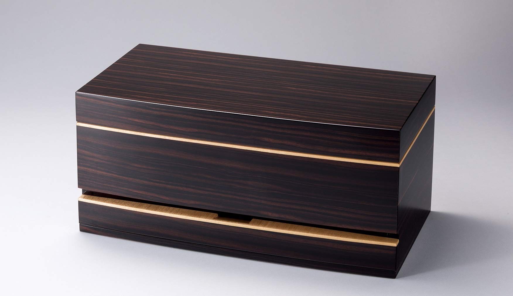 Amazon｜松創製 純国産最高級 黒檀 クリスタルジュエリーボックスNO.3