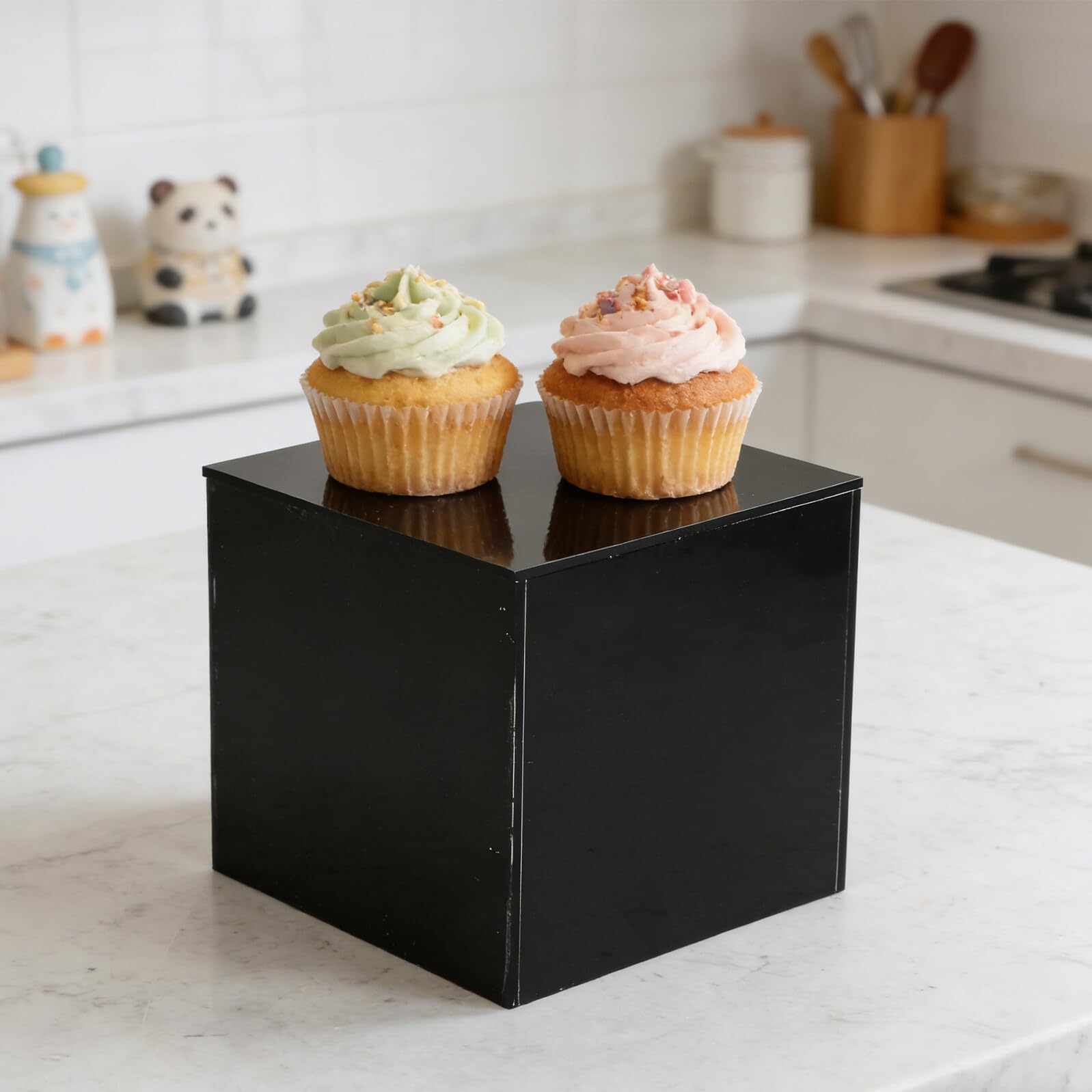 SHINEOFI 3 Pezzi Set da 3 Alzatine Nere in Acrilico 4”/5”/6” per Buffet, Cubi Espositivi Impilabili per Dolci, Negozi e Collezioni, Supporti Cubici Leggeri per Presentazioni Professionali