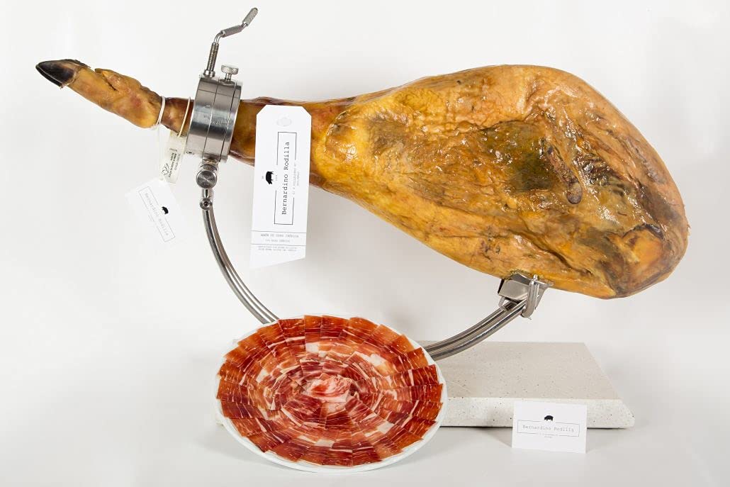 JAMÓN CEBO IBÉRICO (8,5 KG.) PROCEDENTE DE CERDOS IBÉRICOS CRIADOS Y ALIMENTADOS CON PIENSOS EN EXPLOTACIONES INTENSIVAS Y GRANJAS