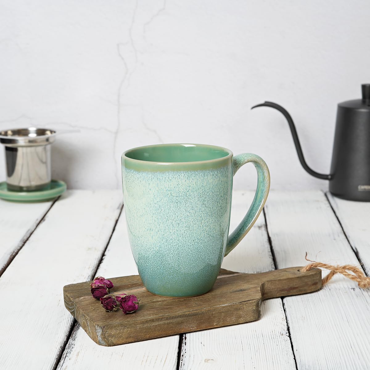 Bosmarlin Tasse à thé en céramique avec infuseur et couvercle, 4 couleurs au choix, passe au micro-ondes et au lave-vaisselle, tasse à thé avec passoire, vernis réactif (390 ml, vert pâle)