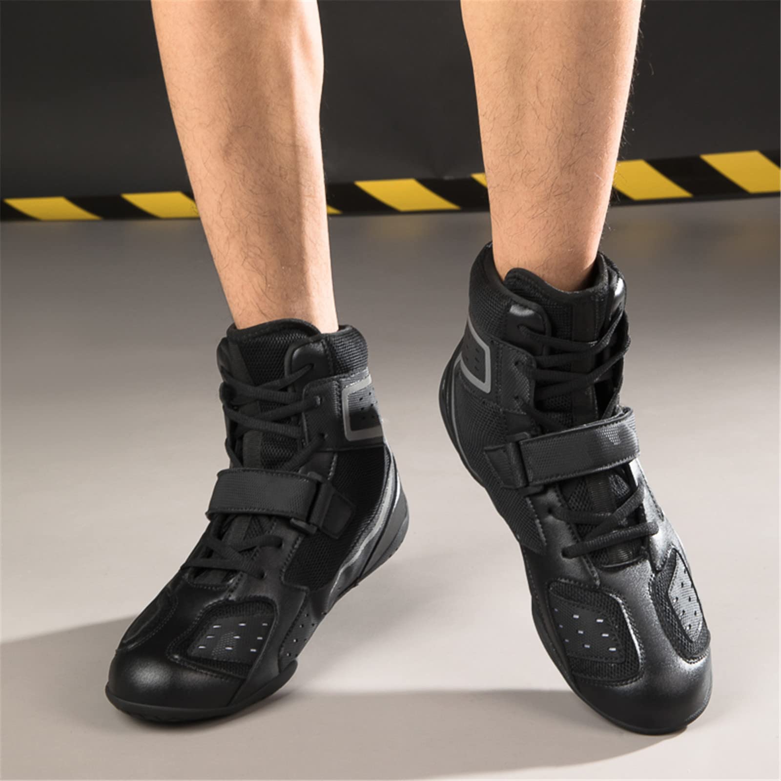 DAMANDO Frauen Boxstiefel, Atmungsaktive Gewichtheben Kickboxen Schuhe Leichte Casual High Top Wrestling Turnschuhe,Schwarz,39 EU