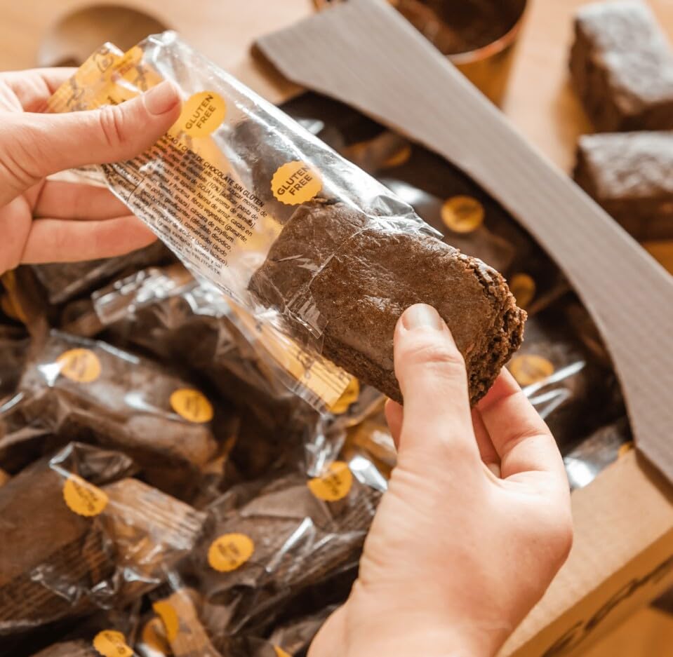 Bizcocho de Cacao con Chips de Chocolate - La Granja - Sin Gluten y Sin Lactosa. 30 Unidades. Envueltas de forma Individual.