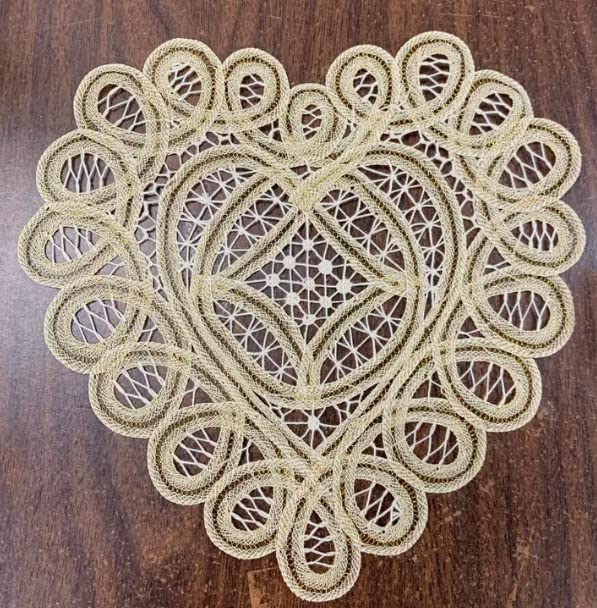 Peking Handicraft 0650GD10HT 10 in. All Battenburg Heart Shape Gold Edwardian Crochet Doily