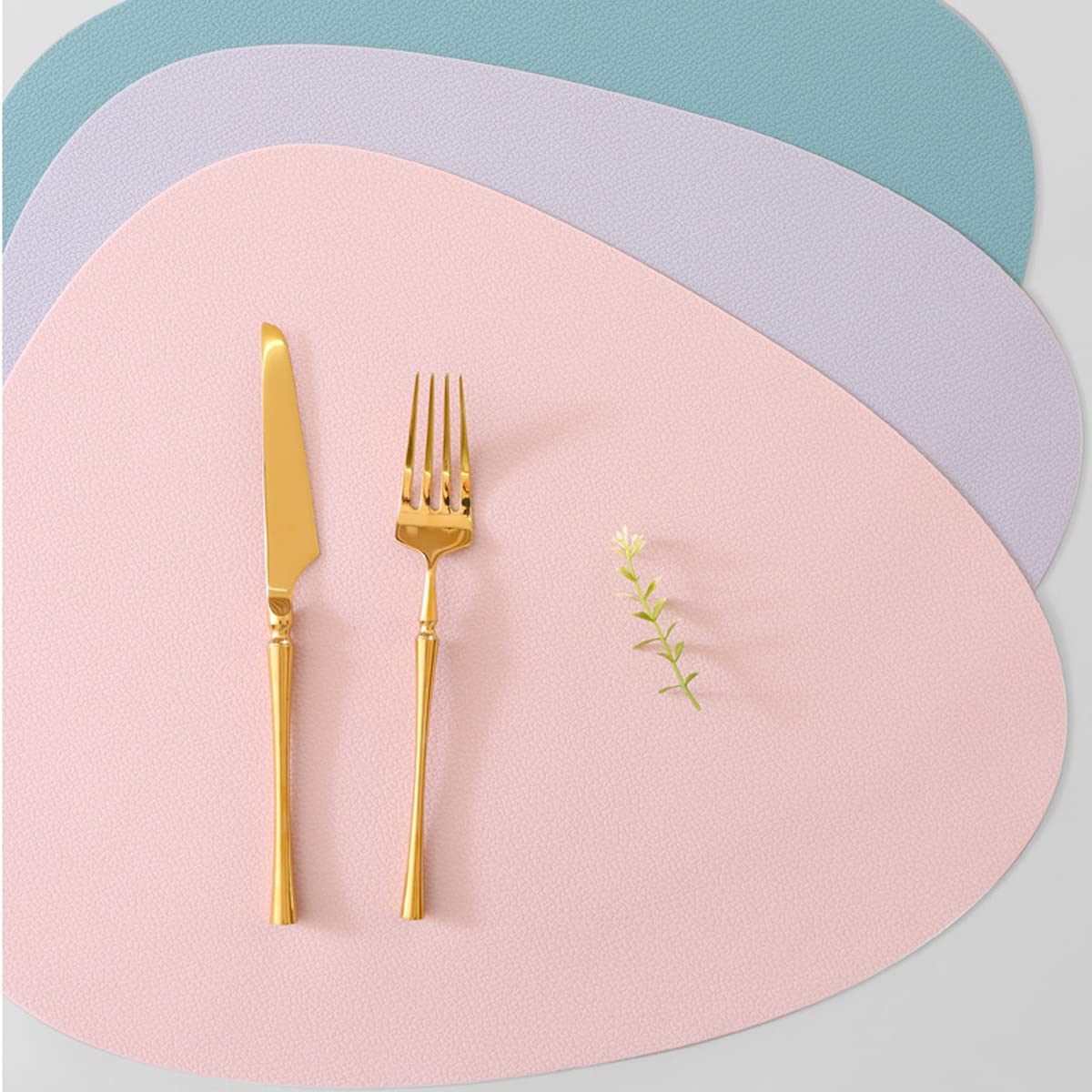 Set di 4 tovagliette in silicone ispessito per tavolo da pranzo, a forma di goccia, lavabili, per cucina e sala da pranzo, colore: azzurro