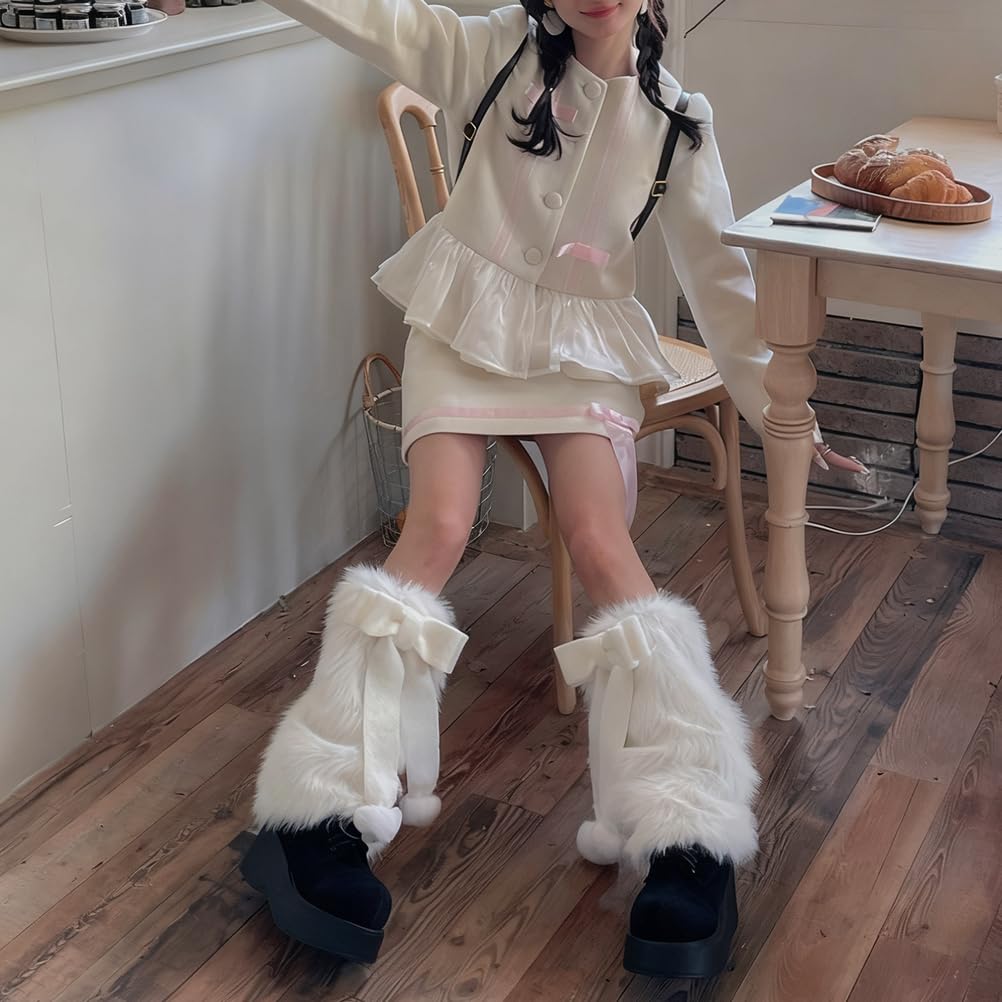 Kawaii Getry dla Kobiet i Dziewcząt Y2K Urocze Kokardki i Pompony Futrzane Skarpetki na Buty Białe Puszyste Getry