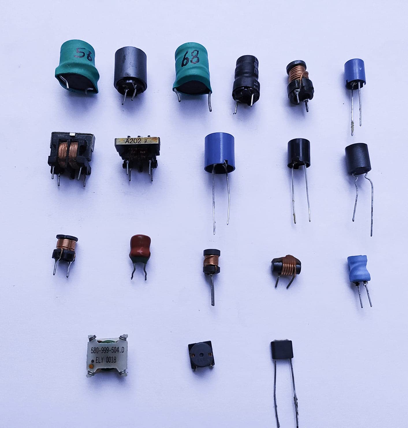 10 uH Inductor Choke Tolerance +/ 10 Pack of 10 Pcs for Electronics