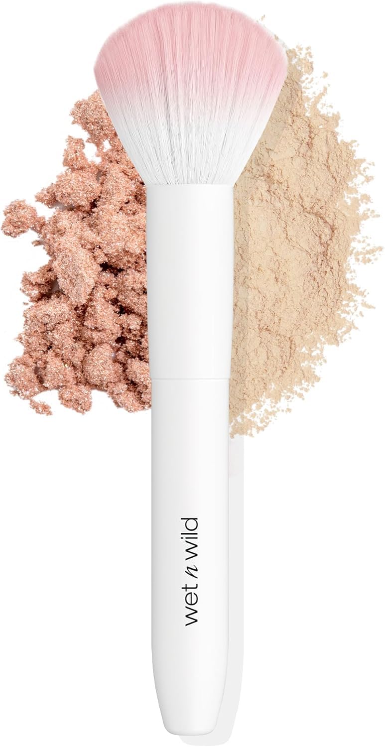 wet n wild Full Coverage Foundation Brush, Packed Bristles for All Formulas, Comfort Grip, Cruelty-Free & Vegan Powder