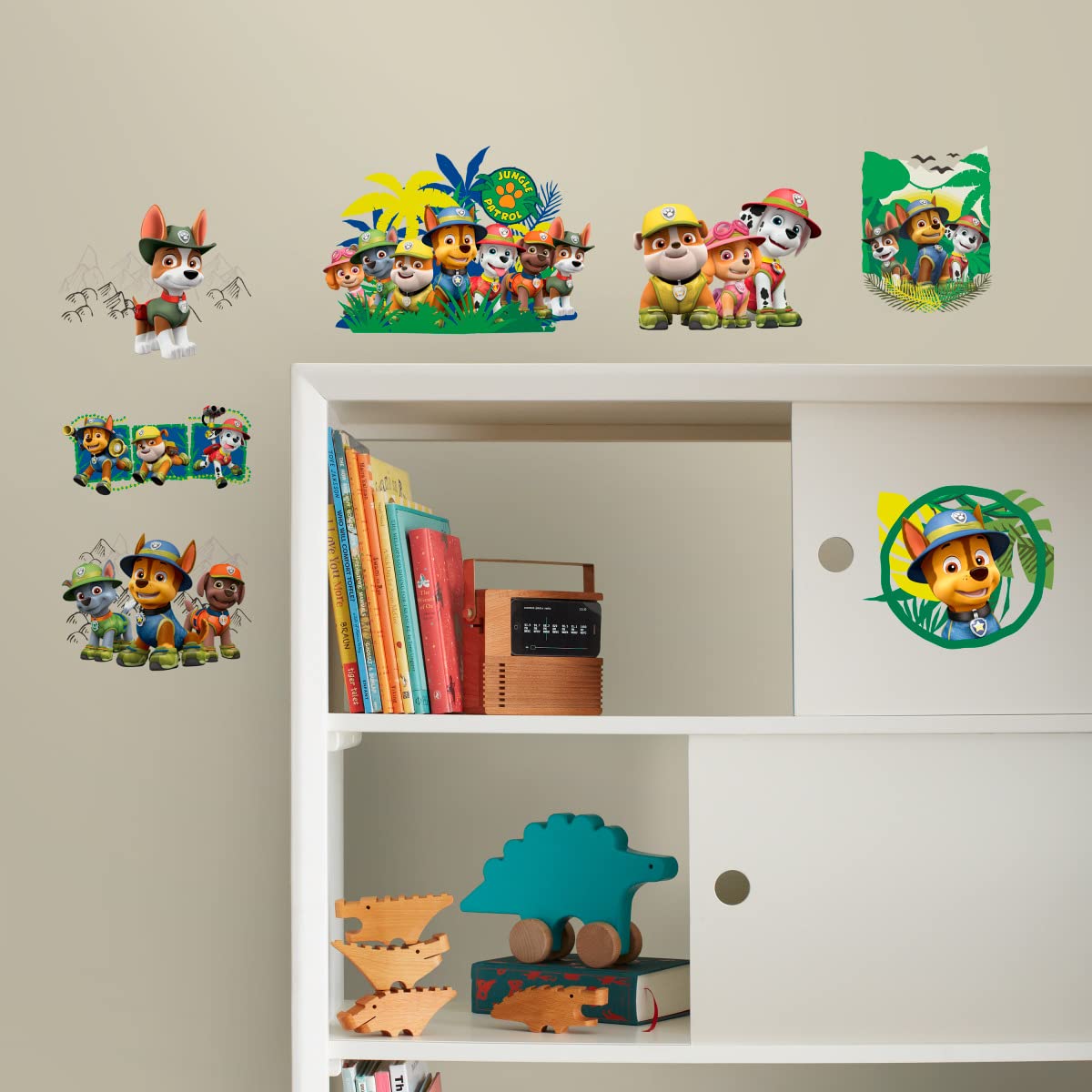 Snapklik.com : RMK3610SCS Paw Patrol Jungle Peel And Stick Wall Decals