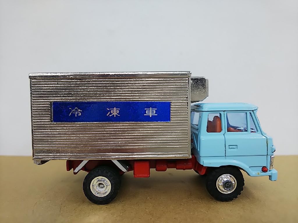 Amazon | □ シンセイ 1/60 三菱ふそうFK 中型冷凍車 ダイ