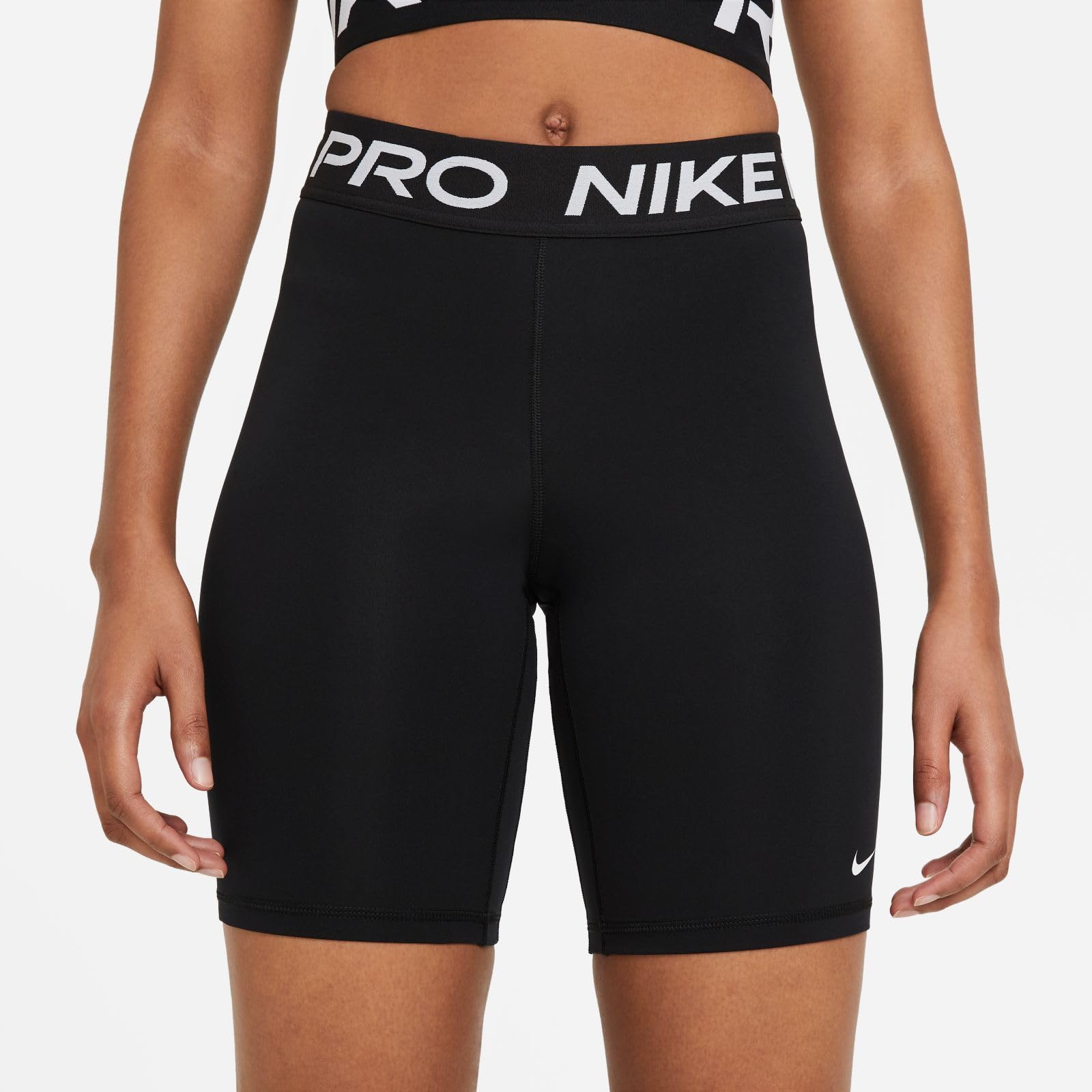 Nike 365 8in Shorts Mujer