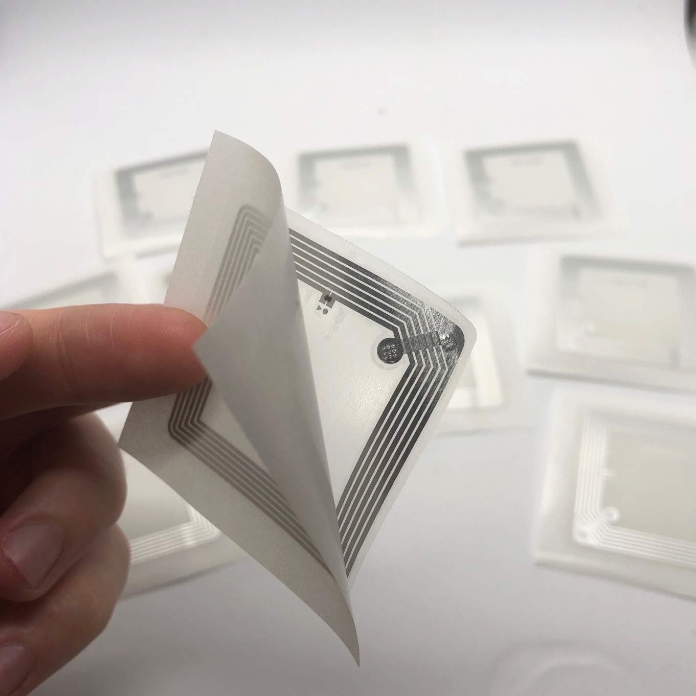NTAG216 NFC-tags | NXP-chip NTAG216 | 888 bytes opslagcapaciteit | ronde witte stickers | sterke lijm | hoge scankracht