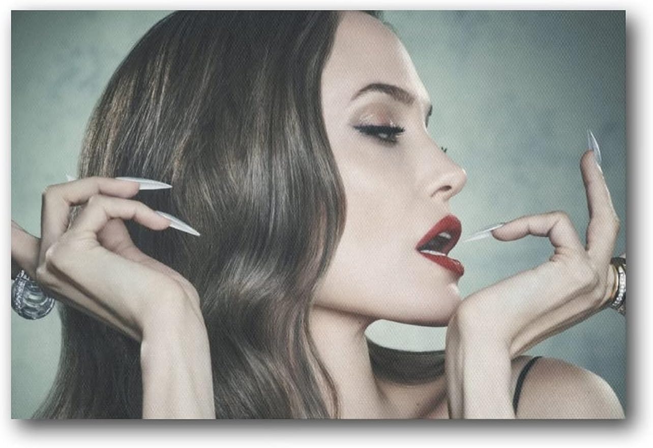 Amazon Co Jp アンジェリーナ ジョリー セクシーで美しいアメリカの女優 ポスター 装飾 絵 キャンバス 壁アート リビングルーム 寝室 印刷 アートパネル16x24inch 40x60cm ホーム キッチン