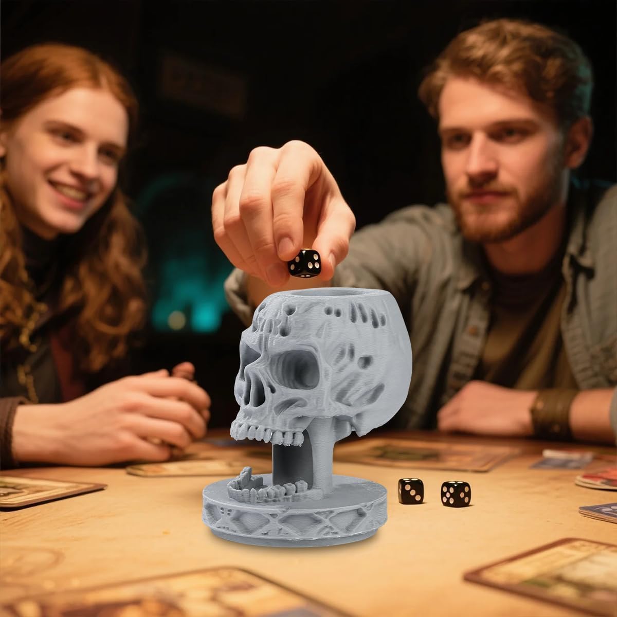 Torre per dadi teschio DND con vassoio, adatta per dadi più piccoli di 16 mm, vassoi per il lancio in resina, accessori per giochi da tavolo fantasy, torre teschio, regali D&D per fan di RPG, regali