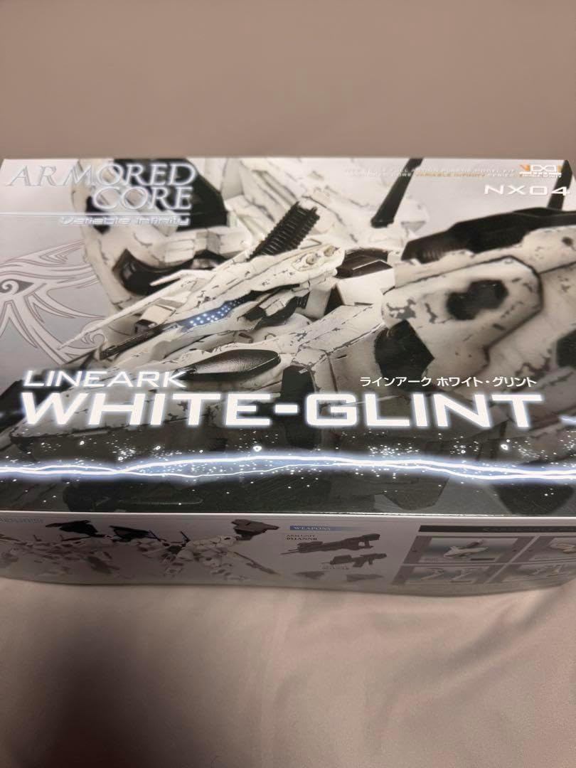 中国清代 乾隆年製款 藍釉金彩 葫蘆形賞瓶（荷花・寿字吉祥紋）中国古