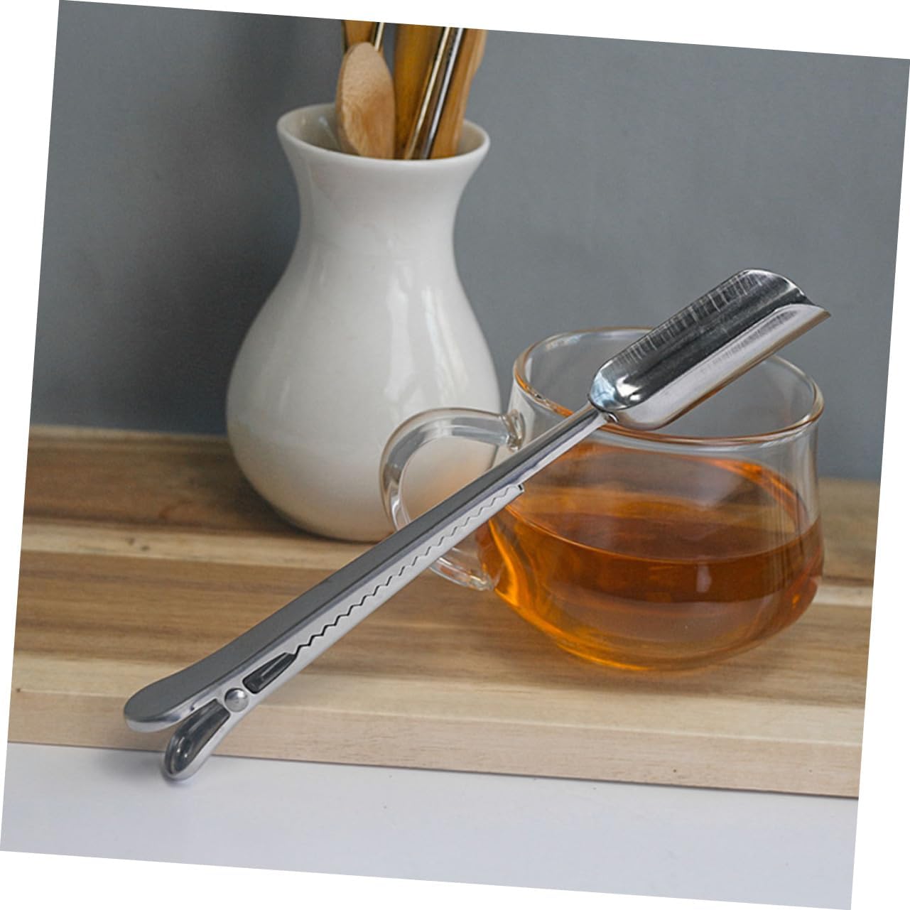 Multi-functional Stainless Steel Tea Spoon and Scoop with Clip for Home Tea Preparation and Serving Sturdy Metal Teaware Accessories for Lovers