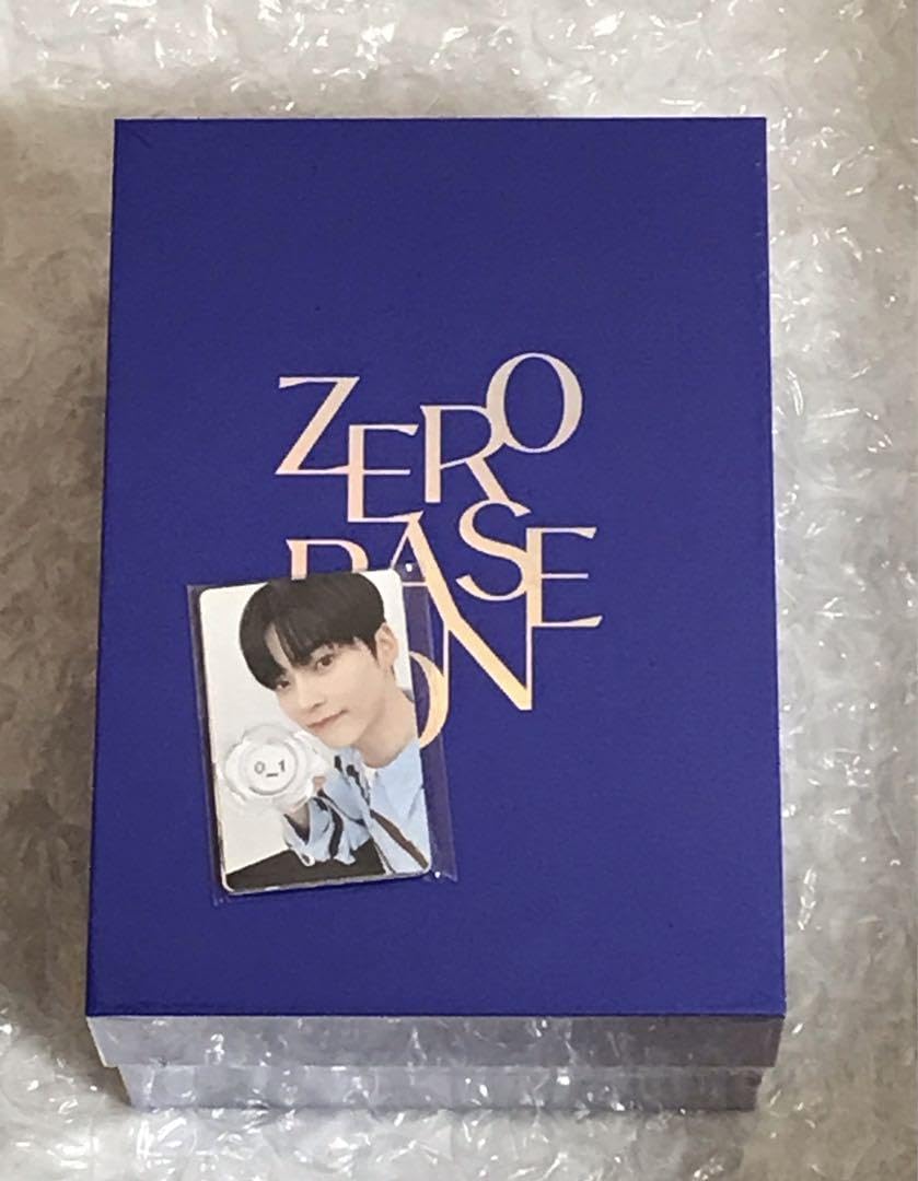 Amazon.co.jp: ZEROBASEONE ZB1 公式 ペンライト トレカ : おもちゃ