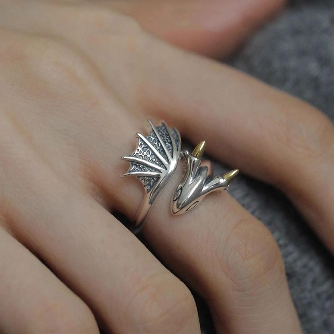 Bague Viking pour homme, ouverture réglable, design dragon volant, bijoux rétro punk hip hop gothique unisexe vintage, cadeau d'anniversaire/Noël pour hommes, garçons et femmes