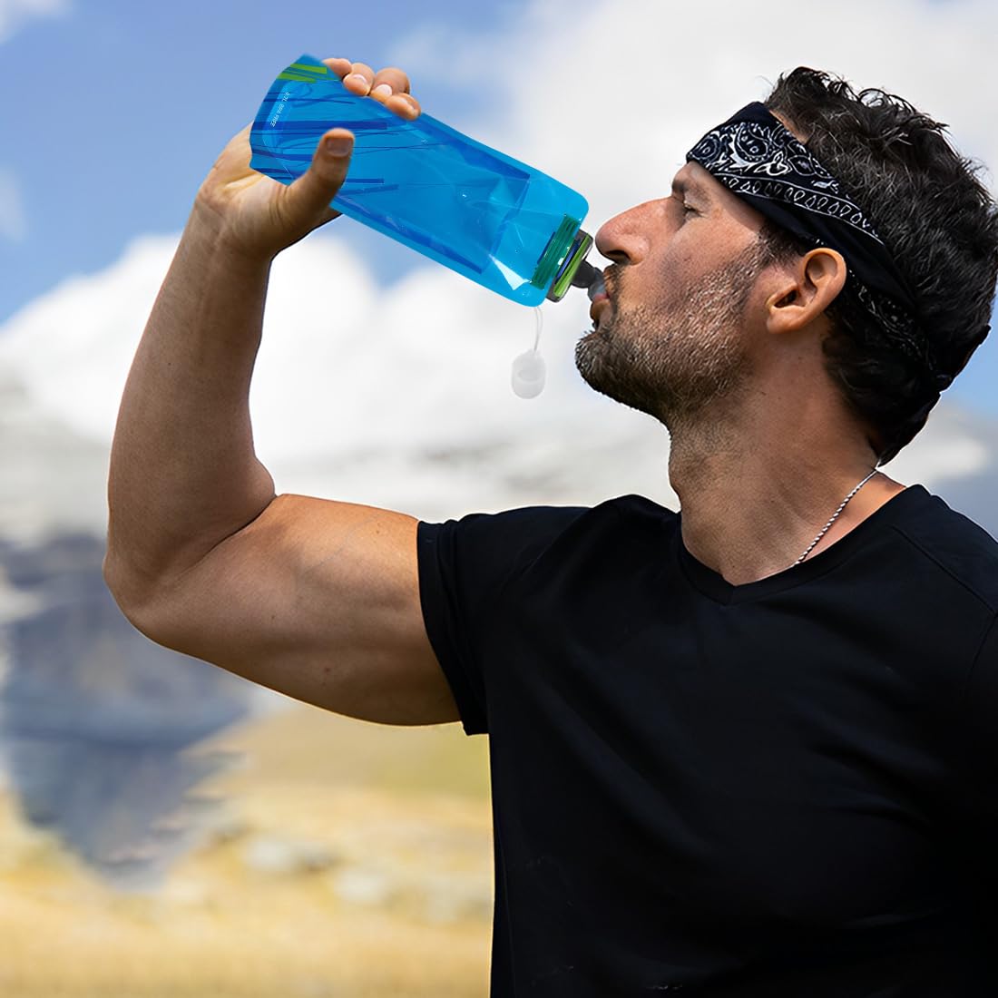 4 Pcs bottiglie pieghevoli da 700ML ideali per escursioni avventure e viaggi Bottiglie flessibili riutilizzabili per l'acqua