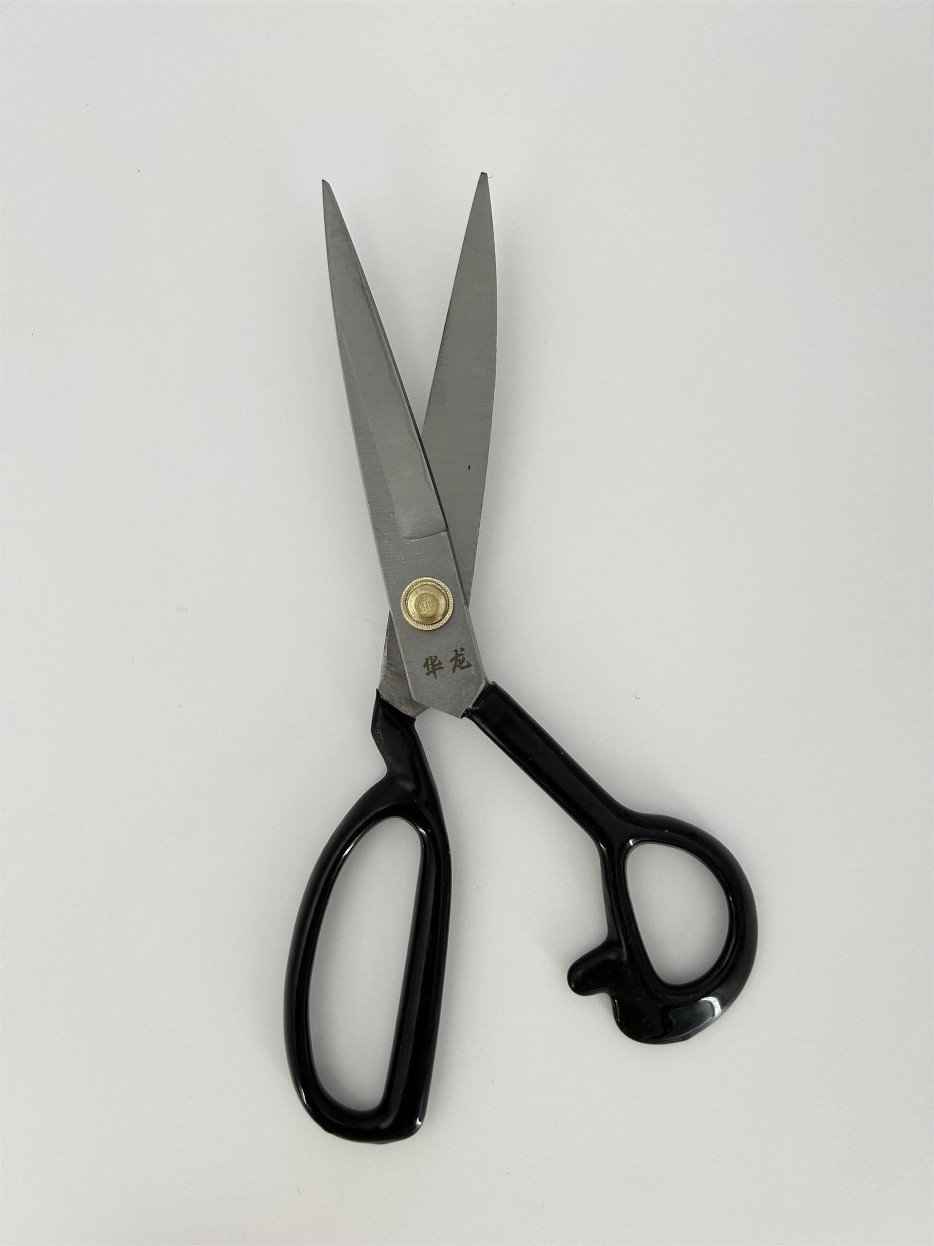 Fabric Scissors-9 inch (22.8cm) Fabric Dressmaking Sewing Scissors Razor Sharp High Carbon Steel Tailor's Shears for Cutting Fabrics, Leather, Clothes, Altering, Paper, Crafting Sewing & Tailoring
