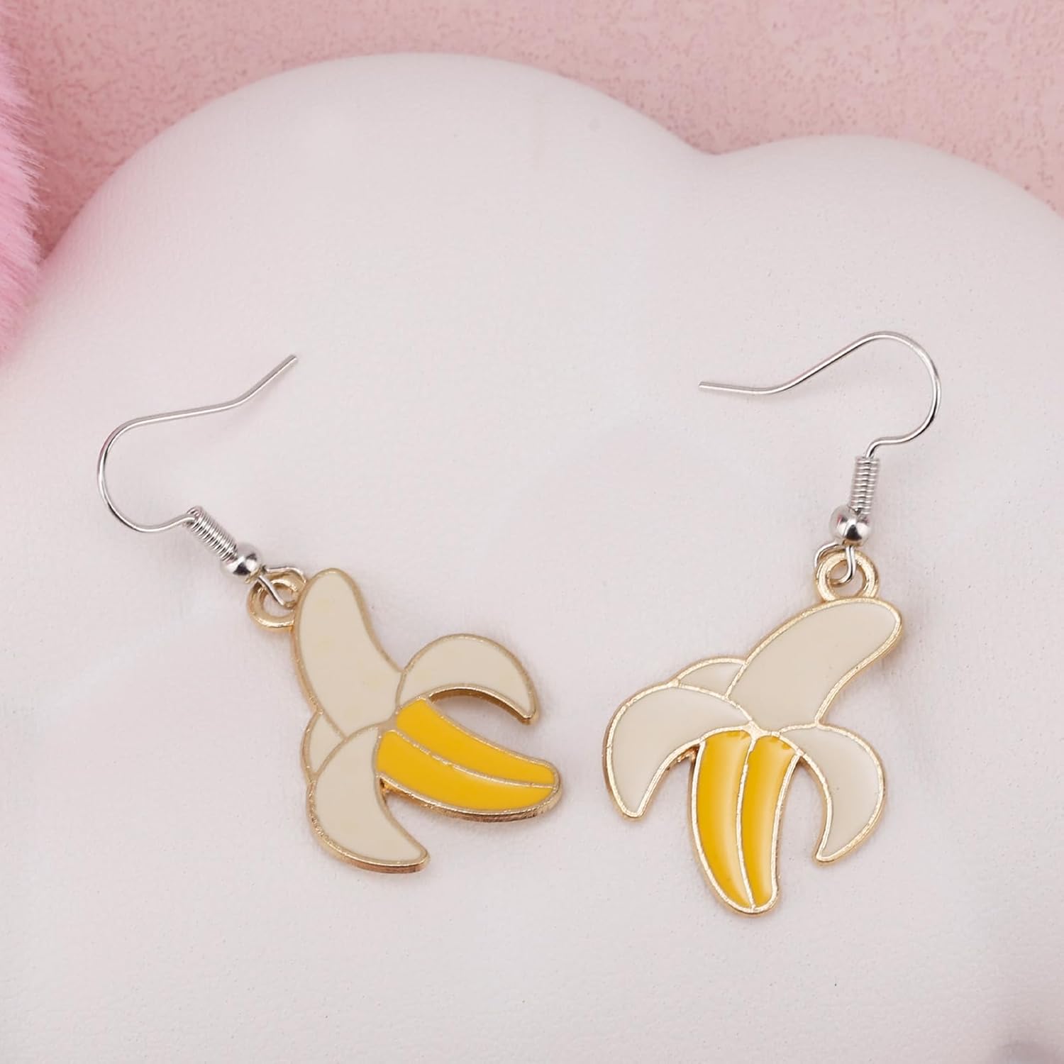 Realistic Banana Dangle Earrings for Women, Alloy Banana Themed Drop Earrings Cute Weird Fruit Charms Ear Jewelry for Party Wedding Special Occasions Stuff Merch Accessories Gifts - Image 3