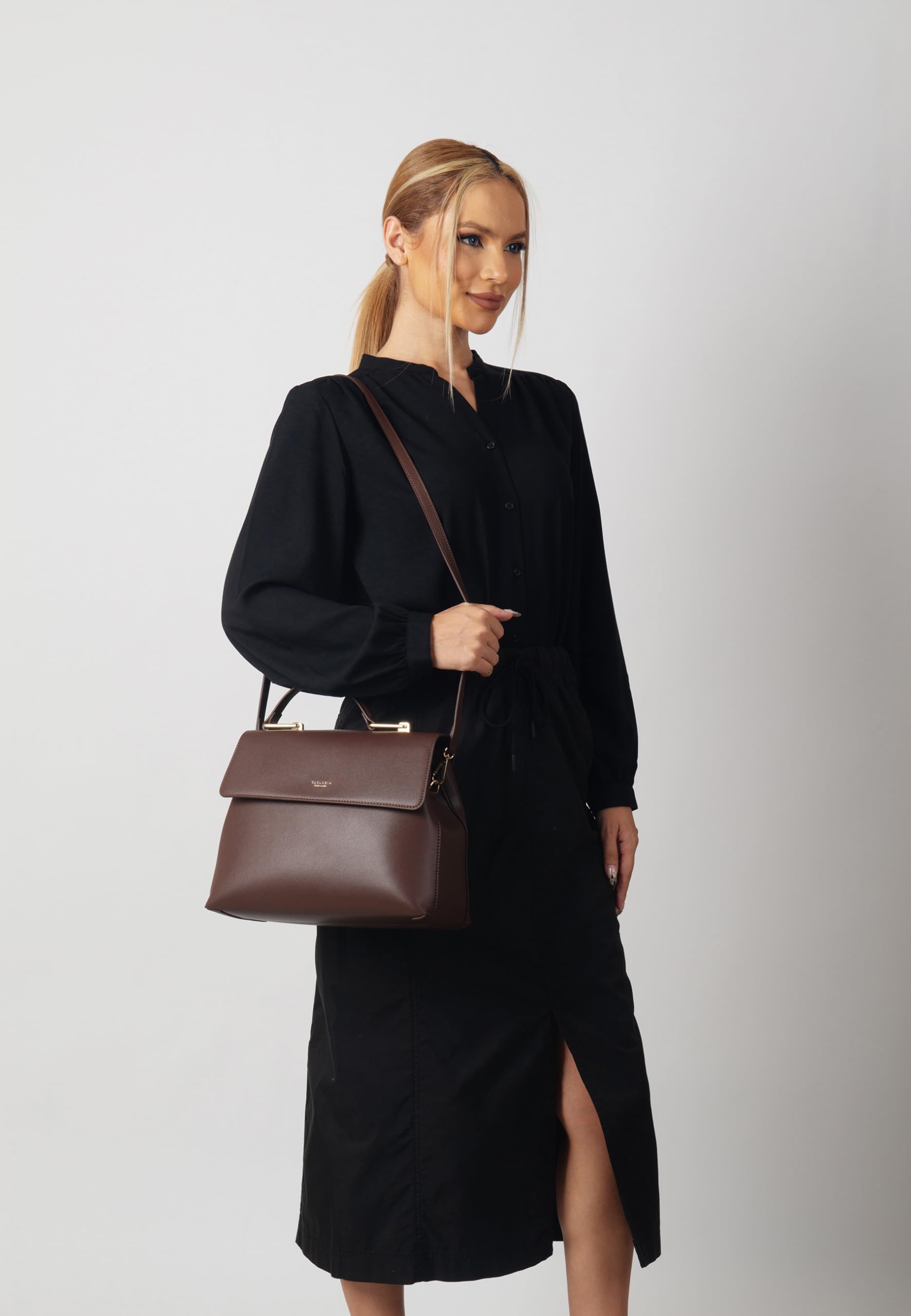 Carlheim, Gotland Genuine Leather collection, Sophia Genuine Leather Handbag (Brown)