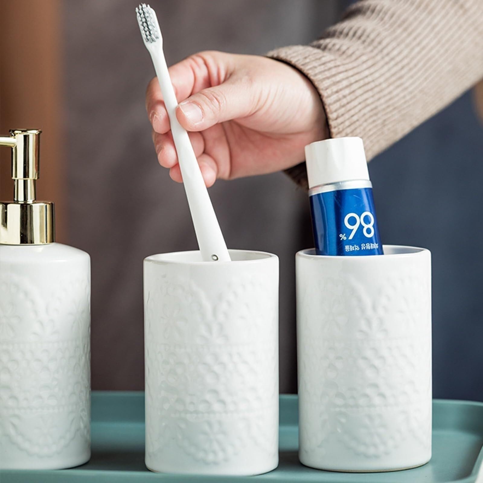 Set di accessori per il bagno Set di dispenser sapone e bicchiere for spazzolino da denti in ceramica appoggio for liquidi o lozioni costiere Arredamento per gli affittuari(Beige)