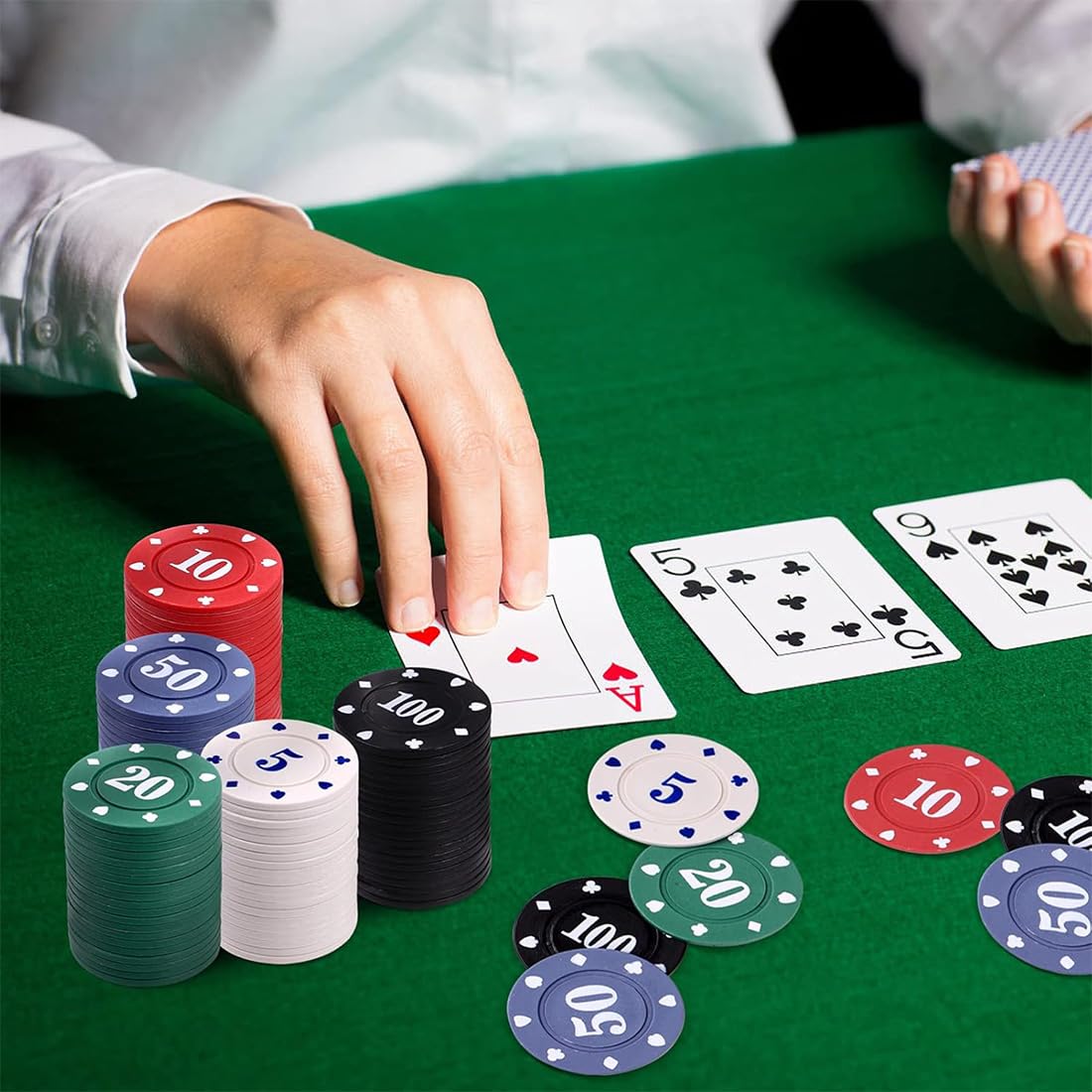 Fiches Poker con Scatola, Set da Chips Poker, 5 Colori, Set di Gettoni da Poker per feste per Serate di Gioco, Chip da Casinò per Poker