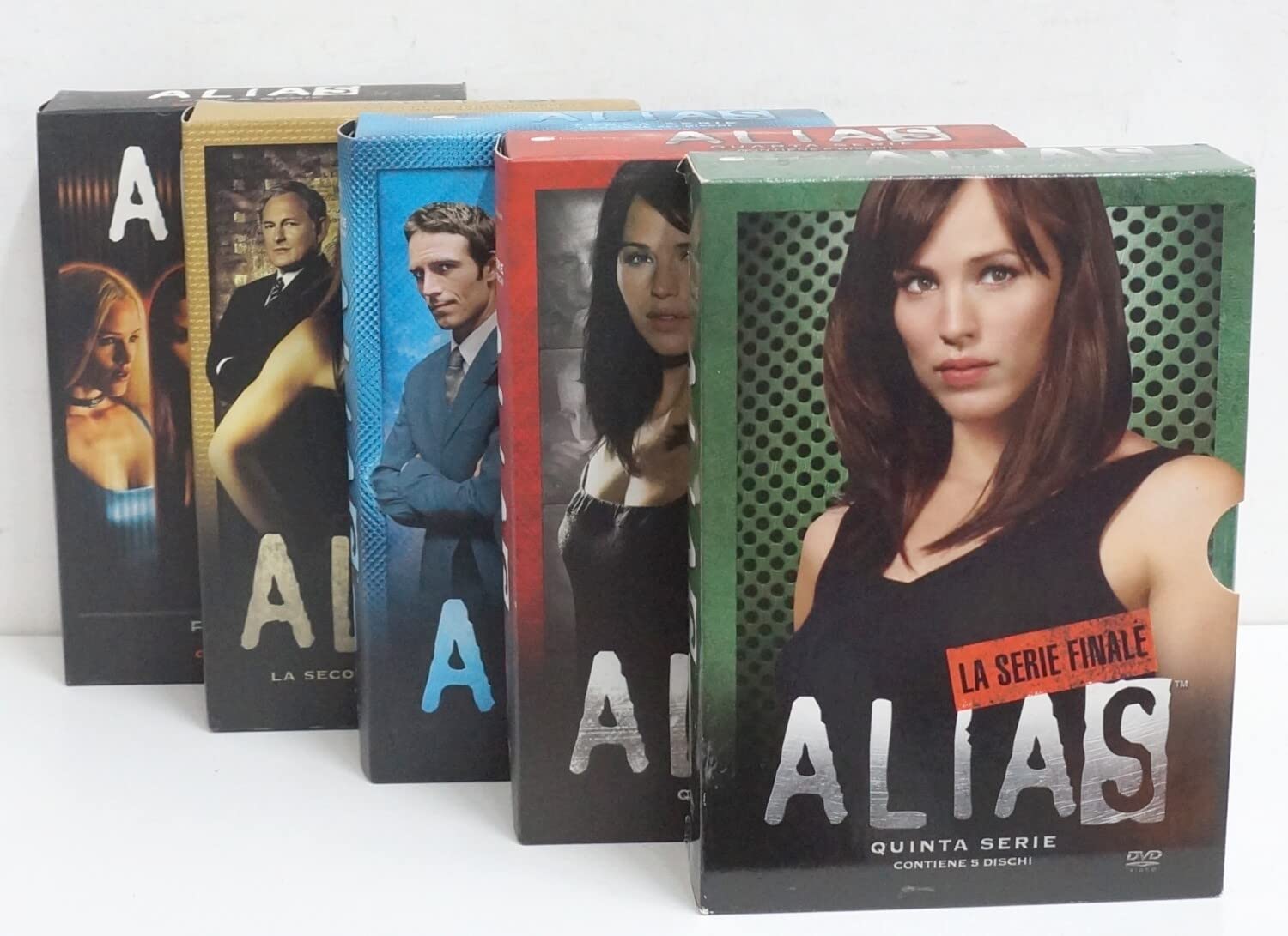 Alias. Serie Completa Stagioni da 1 a 5 (5 stagioni) (Episodi 105) (29 DVD) con Cofanetti. DVD in Italiano