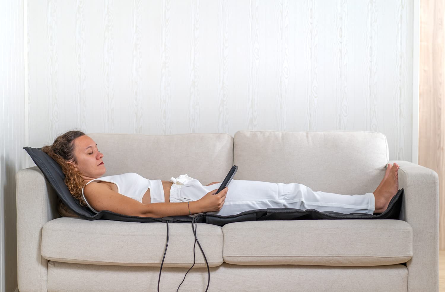ECODE® Colchoneta de Masaje con Calor Lumbar y 10 Motores Vibratorios – Alivia la Tensión en Espalda y Piernas con Diseño Plegable y Modos Personalizables (Negro)