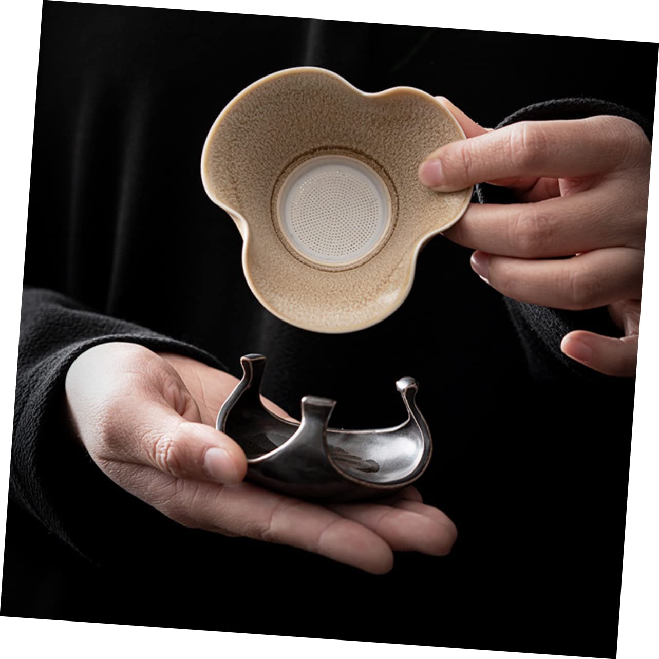 LeGDOr Porseleinen Chinese Gongfu Theeset Draagbare Theepot Set met 360 Rotatie Theemaker en Infuser Draagbare All in 1 Gift Bag