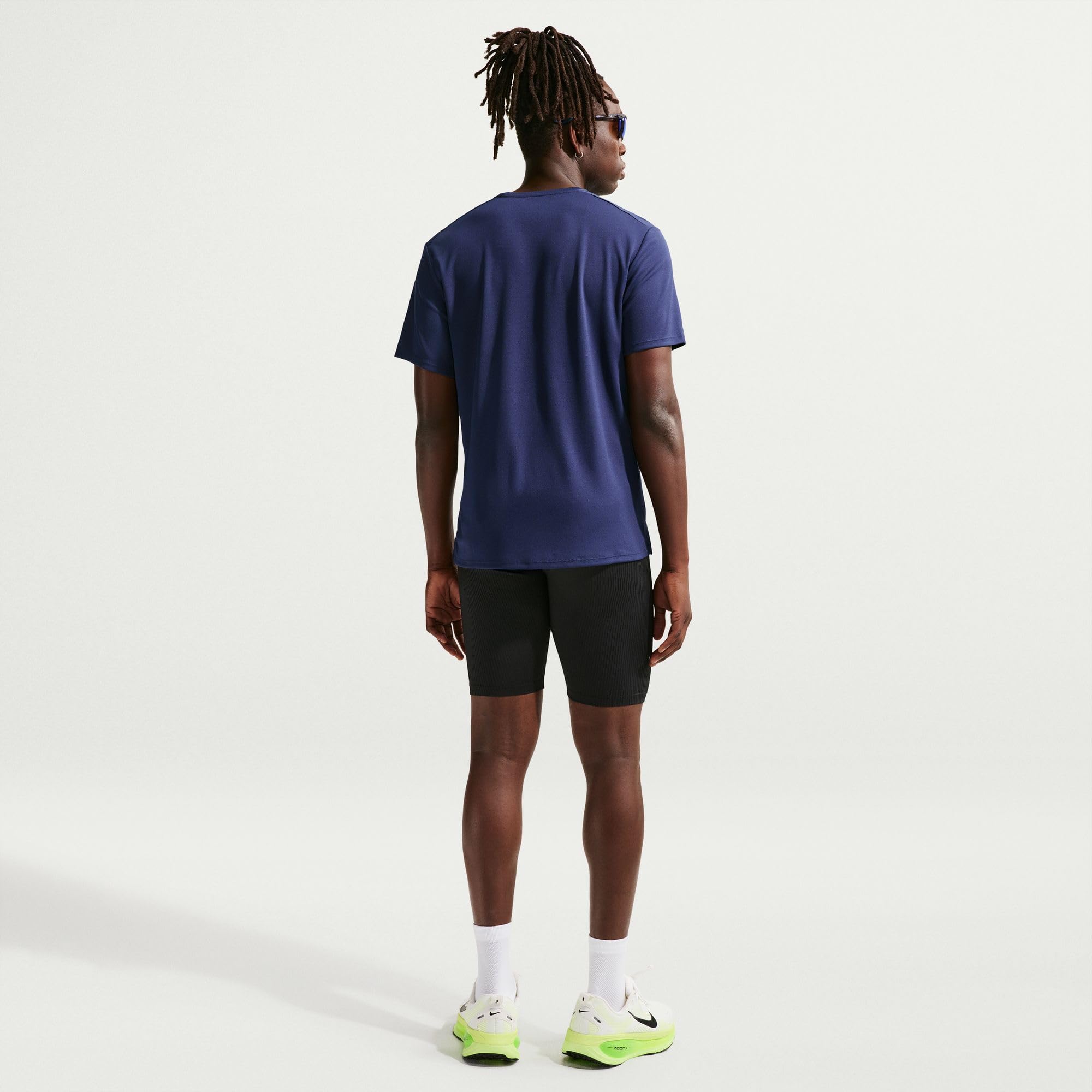 Nike Miler Dri-FIT UV Kurzarm-Laufoberteil für Herren, DV9315