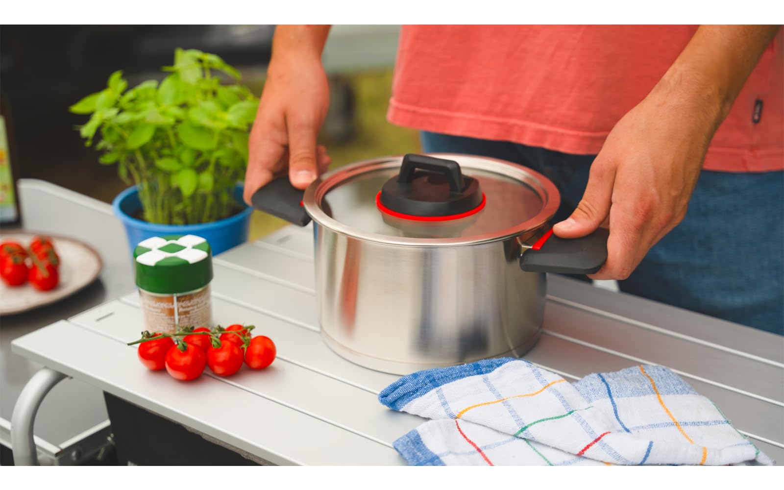 BERGER RedSilva Topfset Induktion 6-tlg. | Camping Kochgeschirr-Set aus Edelstahl | Kochtopf Set Outdoor mit Glasdeckel & klappbaren Griffen | Picknick Topf Geschirrset stapelbar